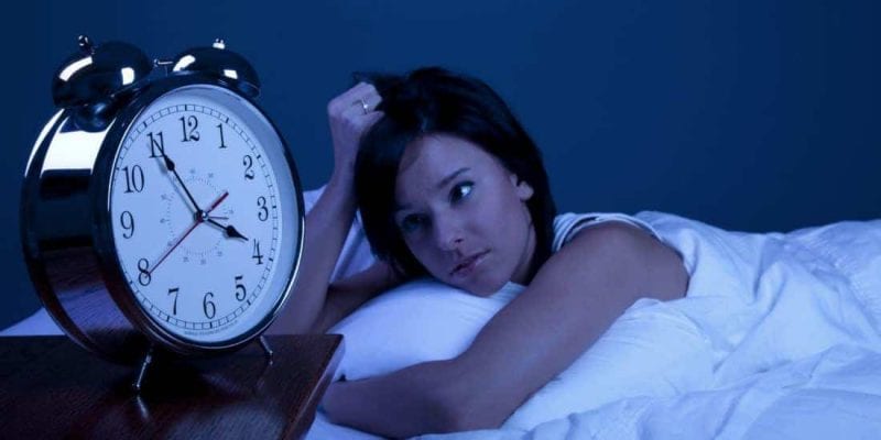 5 مخاطر بسبب السهر ليلا والنوم نهارا