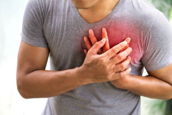 كيف أفرق بين ألم العضلات وألم القلب